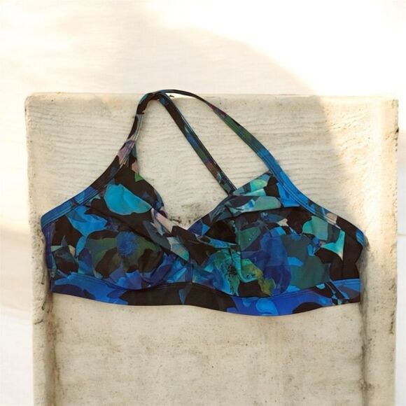 Athleta Other - ATHLETA Blue and Green Patterned Bikini Top - 36 B/C - NWOT